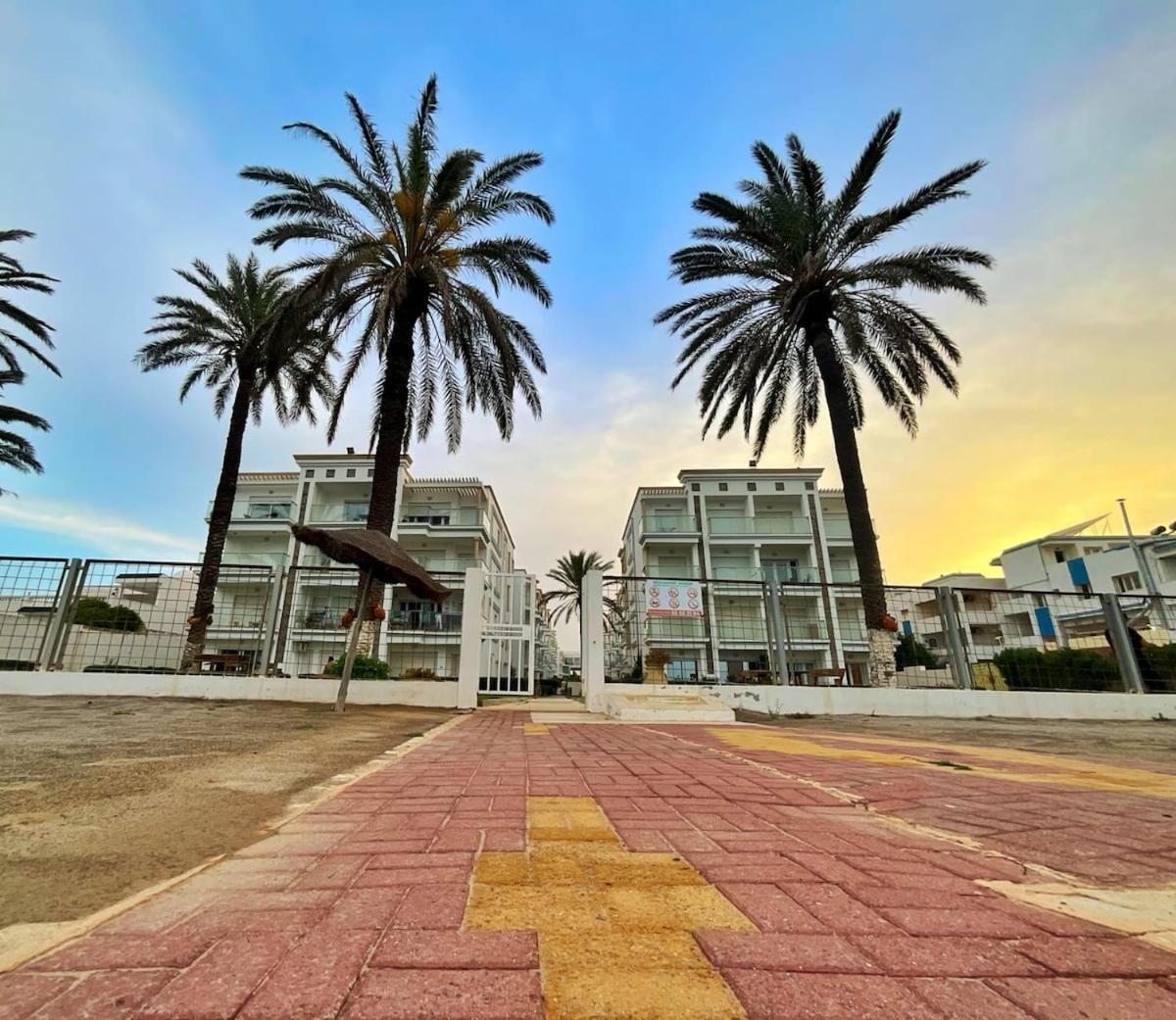 Waterfront Chatt Mariem Apartment *